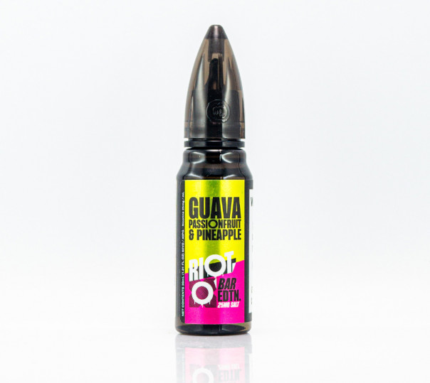Рідина Riot Squad Salt Guava Passion Fruit Pineapple 30ml 25mg на сольовому нікотині зі смаком тропічного міксу